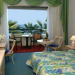 Palm & Resort 4*