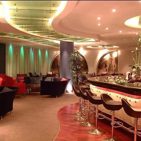 Курортний комплекс Palm &