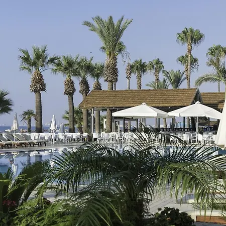 Palm Beach & 4* Larnaca