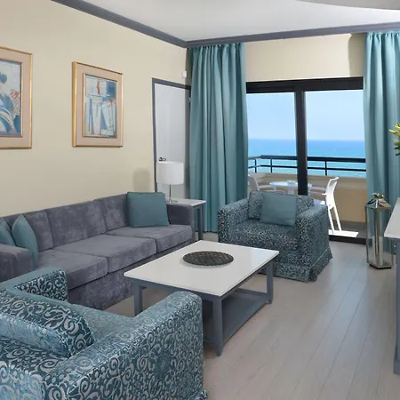 Rezort Palm Beach & Larnaca