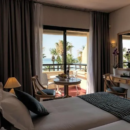 Rezort Palm Beach &