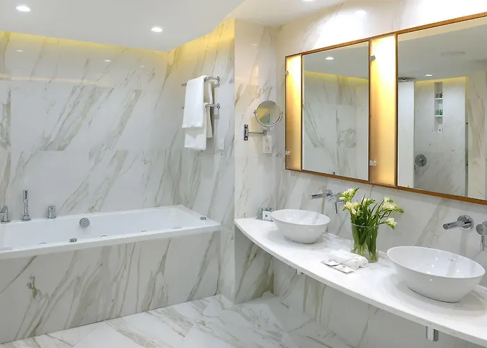 Palm & Resort Larnaca