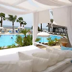Complex Palm & Larnaca