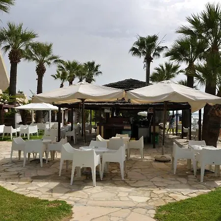 אתר נופש Palm &
