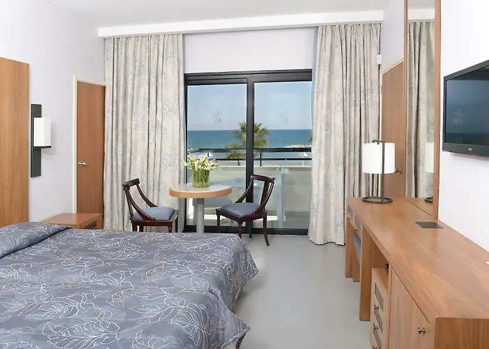 Palm & Complex Larnaca