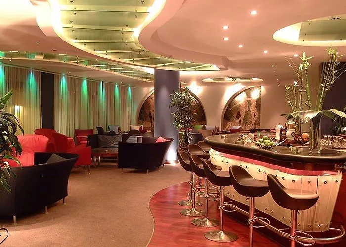 Курортний комплекс Palm &