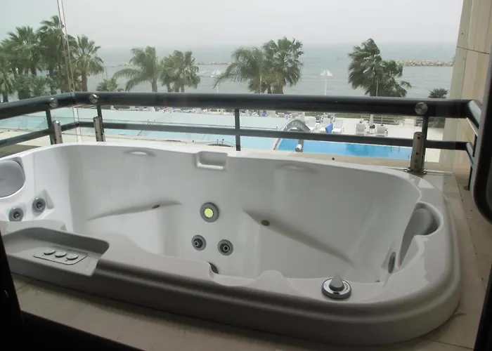 Palm & Complex Larnaca