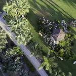 Курортний комплекс Palm & Ларнака