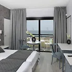 Курортний комплекс Palm &