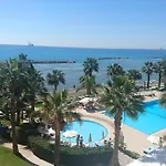 Palm & 4* Ларнака