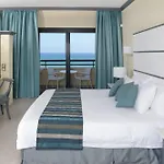 Palm & 4*