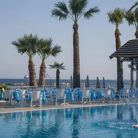 Курортний комплекс Palm & Ларнака